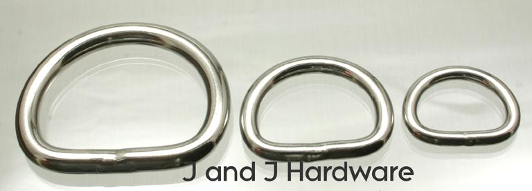 3 solid stainless steel welded D rings from 3/4 to 1 1/2 inch in width.